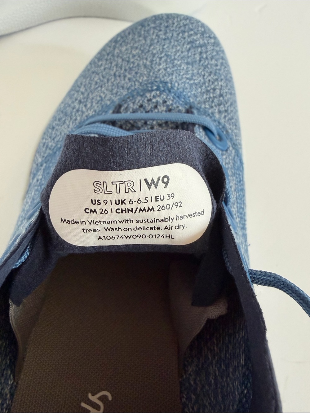 ALLBIRDS SuperLight lightweight Tree Runners sneakers shoes NWOB Size 9 - Picture 5 of 12